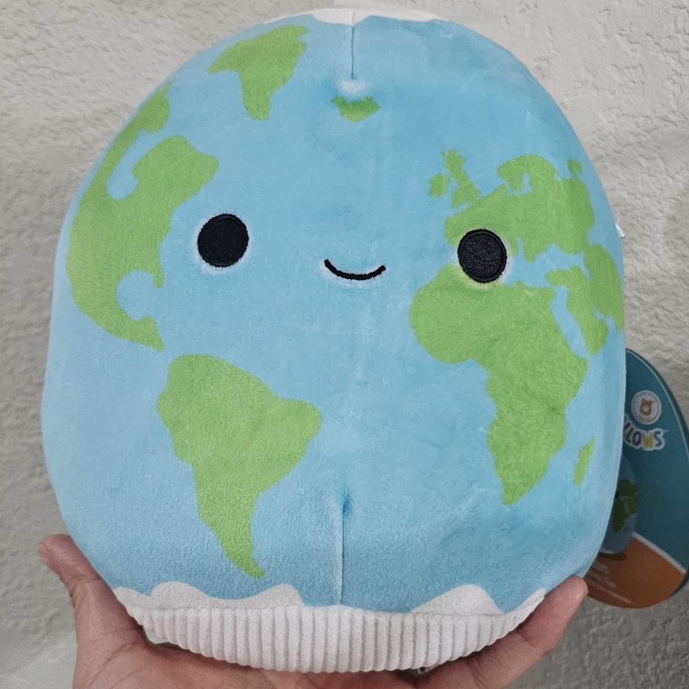 Roman The World Pet Squishmallow